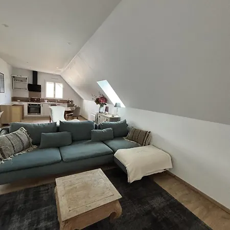 Apartment Les Embruns, Charming House En Bessin