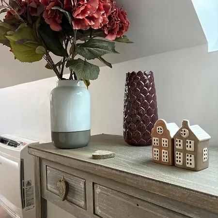 Les Embruns, Charming House En Bessin Apartment